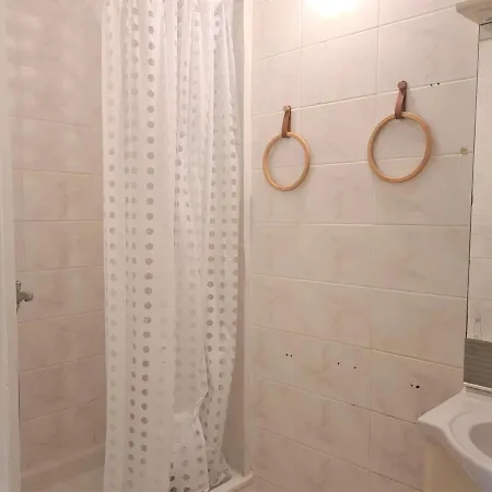 Appartamento Lumineux 2 Pièces, 4 Couchages, Proche Commodités, Cap D'agde - Fr-1-249-378 *