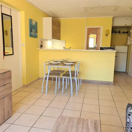 Lumineux 2 Pièces, 4 Couchages, Proche Commodités, Cap D'agde - Fr-1-249-378 *